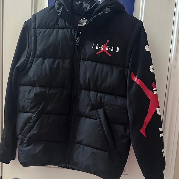 Jordan Black and Red Puffer Vest with Hoodie - Picture 6 of 6